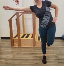 single leg balance with reaching