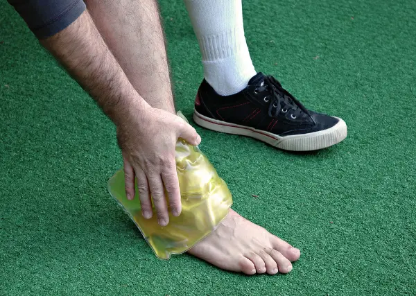 stop icing the ankle after an ankle sprain